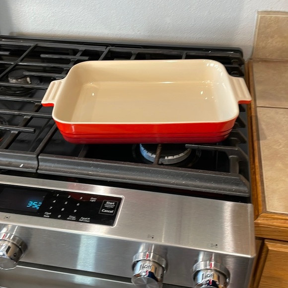 Le Creuset Kitchen Le Creuset New Casserole Dish Cherry X13 Poshmark